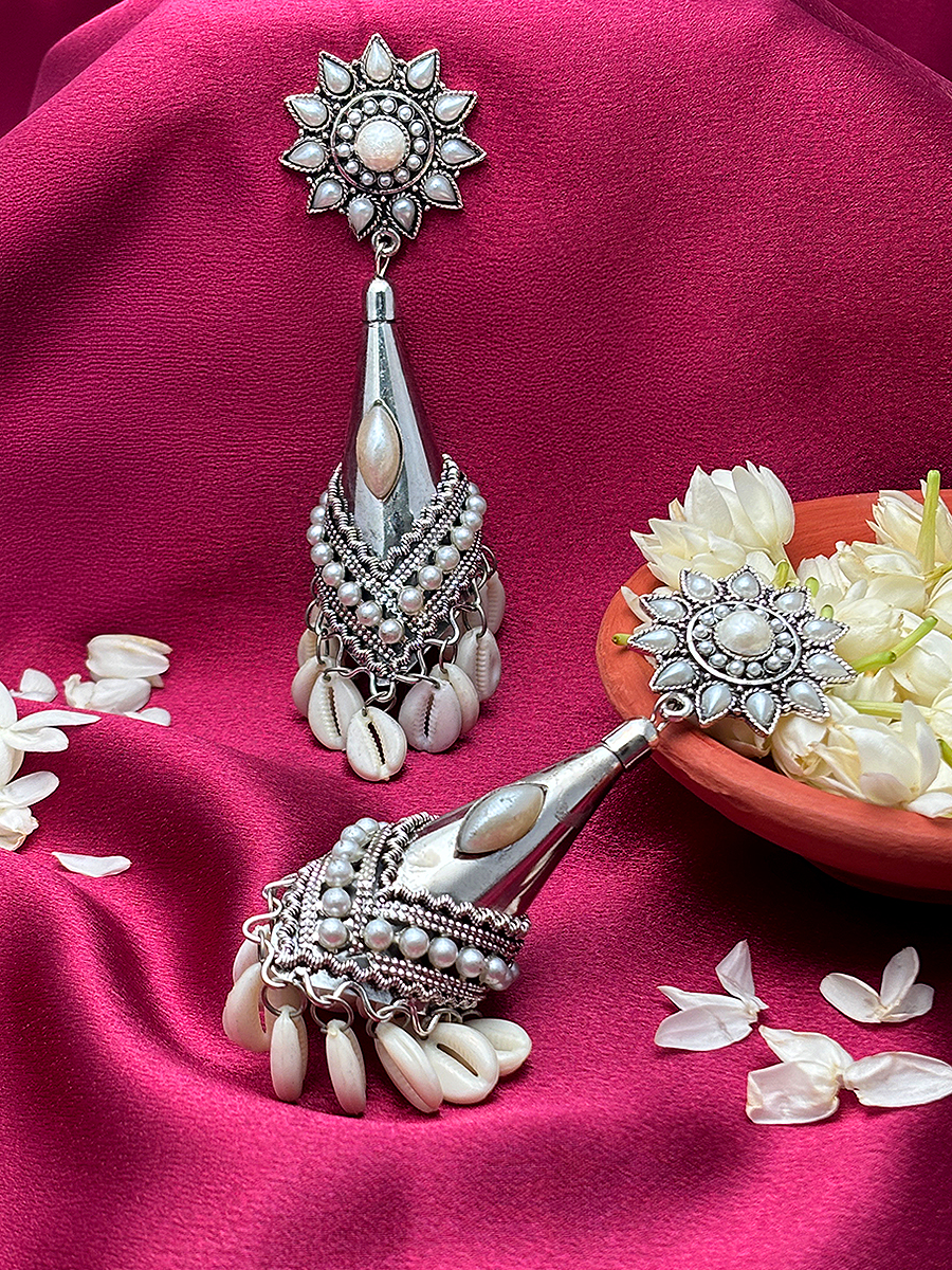 Cowriya Traditional Earrings