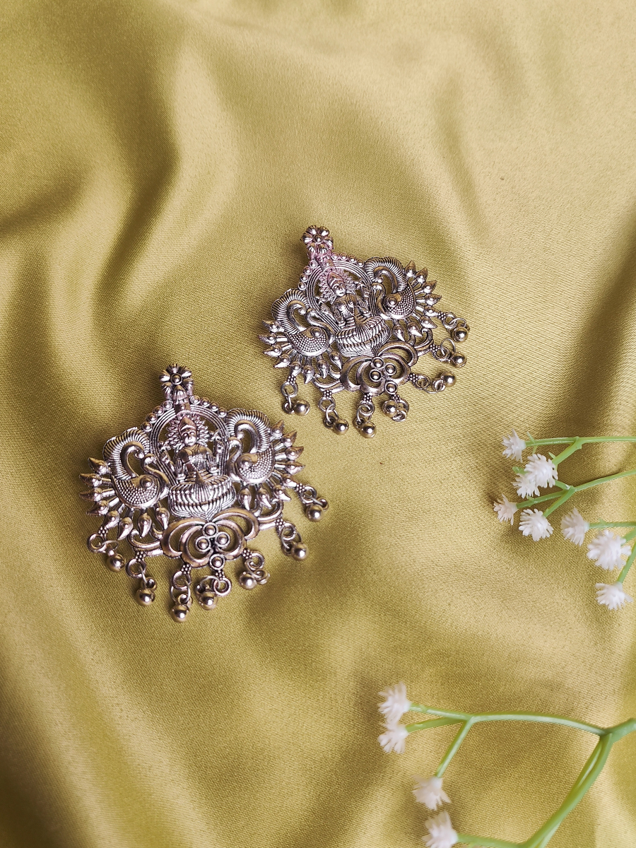 Devika Earrings – Elegant Traditional Statement Jewelry